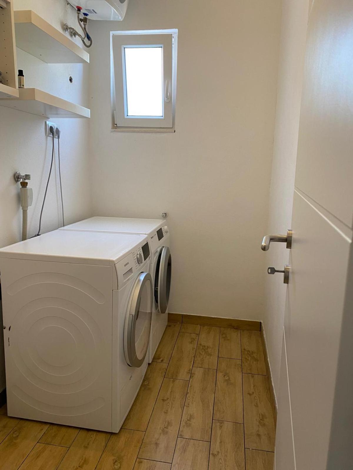 Apartment Milena Kastela Mit Whirlpool Extérieur photo