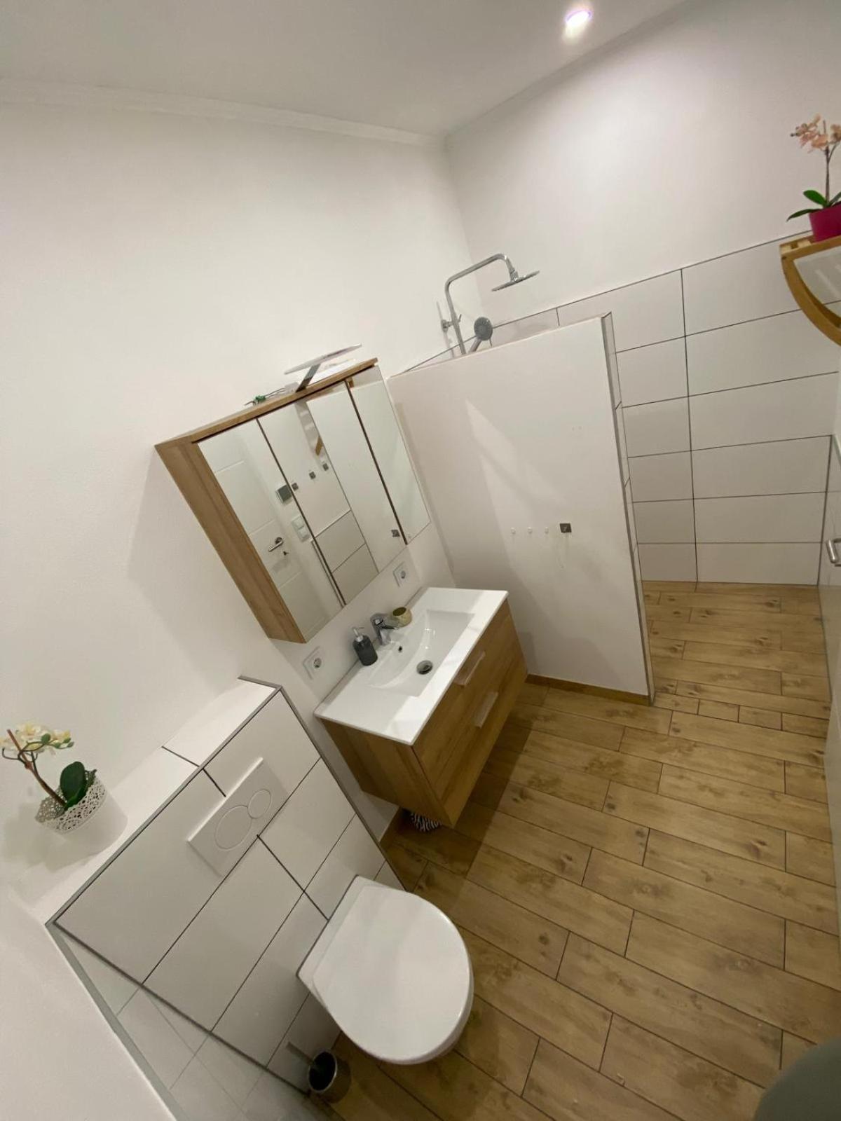 Apartment Milena Kastela Mit Whirlpool Extérieur photo