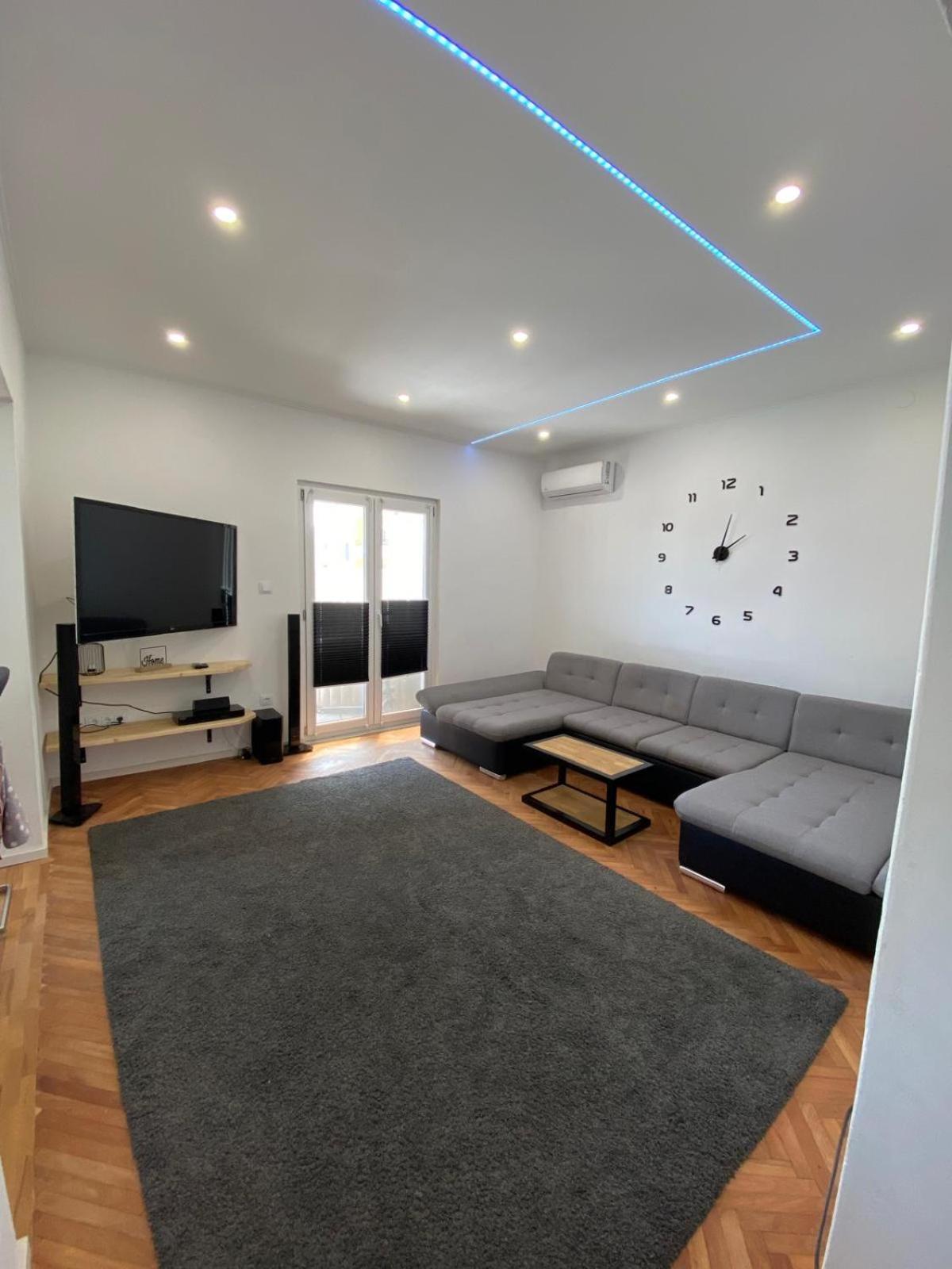 Apartment Milena Kastela Mit Whirlpool Extérieur photo